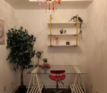 Fashion District Apartment | Downtown Toronto Spacious Spa Haven and Park