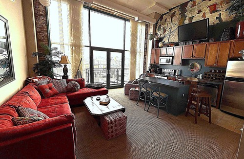 Sandusky Condo | Downtown Waterfront Condo-2Bdr/2Bth