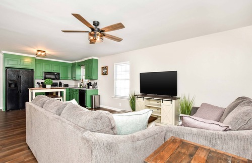 Woodruff House | Downtown Woodruff Cozy Bungalow
