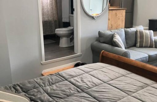 Livingston House | Downtown Yellowstone Bungalow