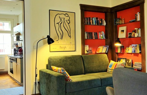 Weimar Apartment | Dr. Ritter- in the house Am Lottenbach: Quiet living with a view into the green
