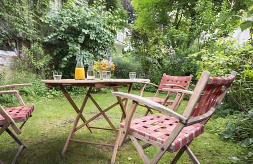 Weimar Apartment | Dr. Ritter- in the house Am Lottenbach: Quiet living with a view into the green