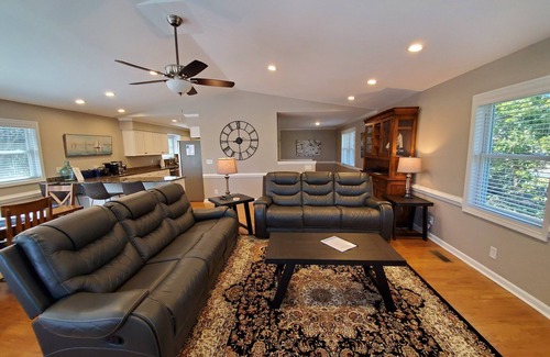 Fairfield Harbour House | Drake's Cove - Waterfront Oasis