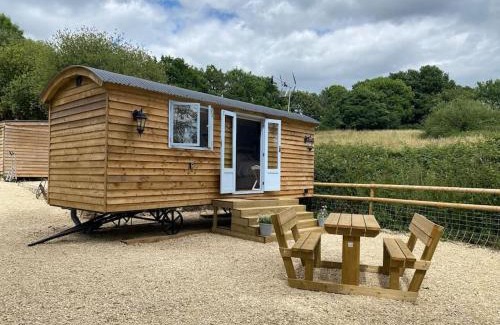 Axminster Ski Chalet | Drakes Mead Retreat - Shepherd's Hut