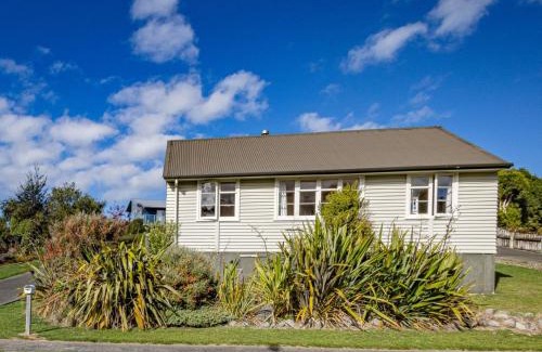 Ohakune House | Drasko's Den - Ohakune Holiday Home