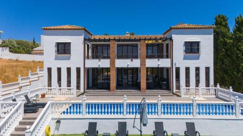 Mijas Villa | Dream beach-side villa with sea views & close to golf