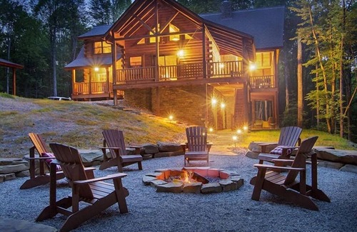 South Bloomingville Cabin | Dream Cabin-Cabin-Private Bathroom