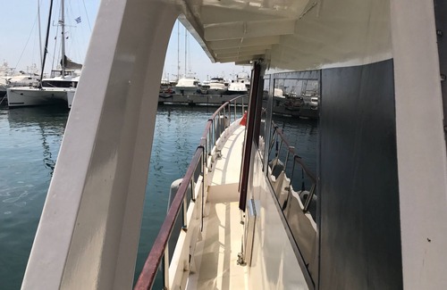 Sant'Antioco Boat Rental | Dream House Boat in the center of the town