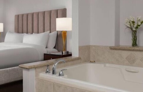 Las Vegas Hotel | Dream Las Vegas Retreat Steps from the Strip!