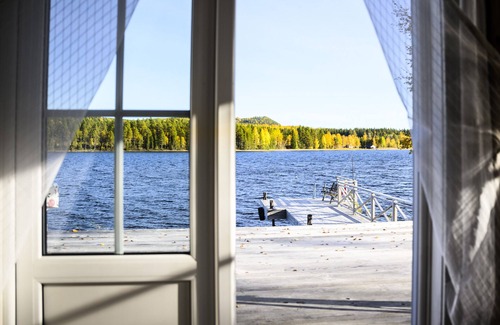 Gallo Ski Chalet | Dream location with huge terrace directly on the lake