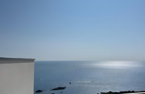 Cerbere Villa | Dream Vacation in a Beautiful Villa with Exceptional Sea View