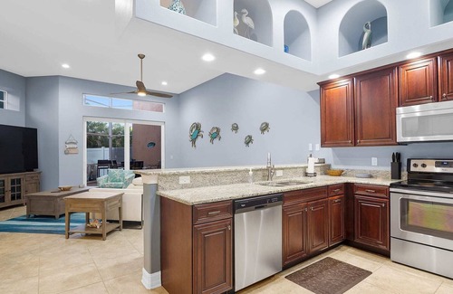 Indian Harbour Beach Villa | Dream Weaver - 5 BR Patio filled Oasis