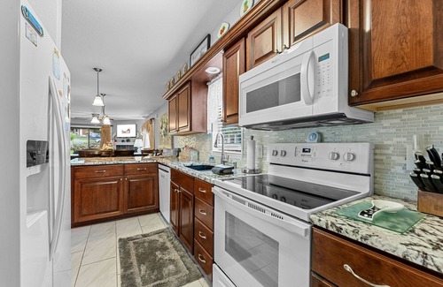 Table Rock Hotel | Dream Weaver 2 Bedroom Condo by RedAwning