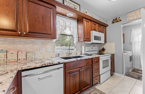 Table Rock Hotel | Dream Weaver 2 Bedroom Condo by RedAwning