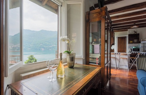 Carate Urio Apartment | Dreaming Terrace by Rent all Como