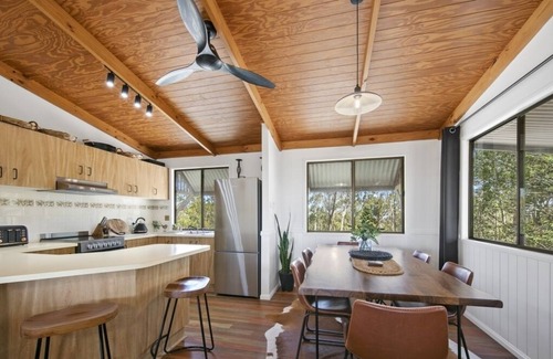 Vacy Cabin | Dreamtime Spa Cabin - escape, relax and enjoy amazing views!