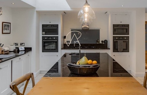 Cookham Dean House | Dreamy 5-Bedroom Home in Cookham