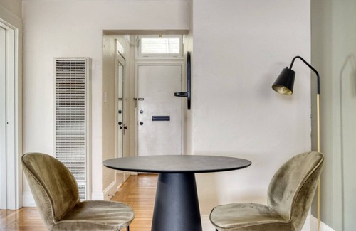 Burlingame Apartment | Dreamy Burlingame 1BR House w/ A/C & W/D, nr Caltrain, by Blueground