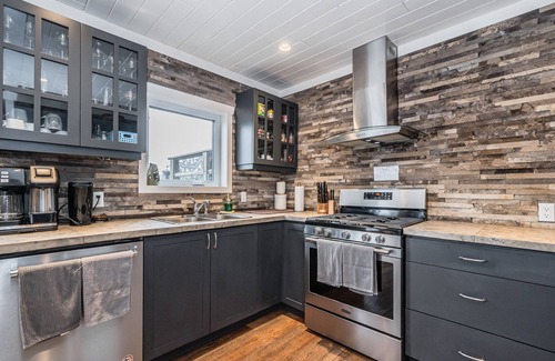 Lion's Head Cottage | Dreamy Georgian Bay Getaway