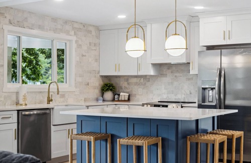 Friendsville House | Dreamy Skipping Stone Lake House