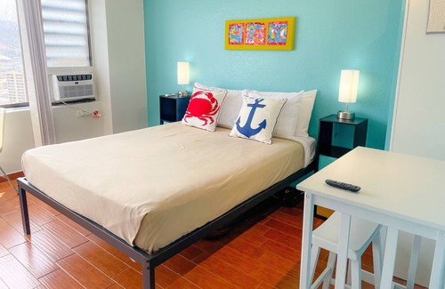McCully - Moiliili Condo | Dreamy Waikiki Monarch Studio | Pool + Gym