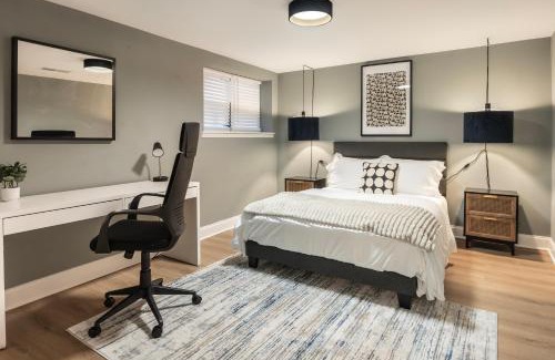 Kenwood House | Drexel Apartments, Downtown Hyde Park