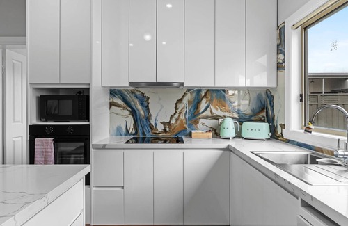 Lemon Tree Passage House | Driftwood Cottage Your Coastal Haven