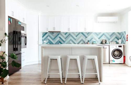 Callala Bay House | Driftwood Callala Plus - Jervis Bay Getaway - 10 Guests!