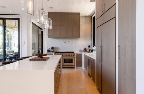 Muskoka Lakes House | Driftwood - Modern Muskoka Luxury on Lake Joseph