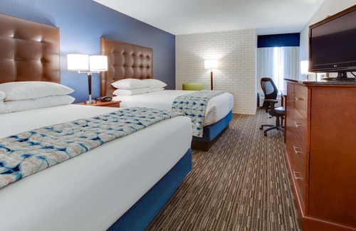 Larkwood Hotel | Drury Inn & Suites Nashville Airport