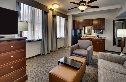 Downtown San Antonio Hotel | Drury Plaza Hotel San Antonio Riverwalk