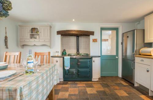 St Brides House | Drws Gobaith-West