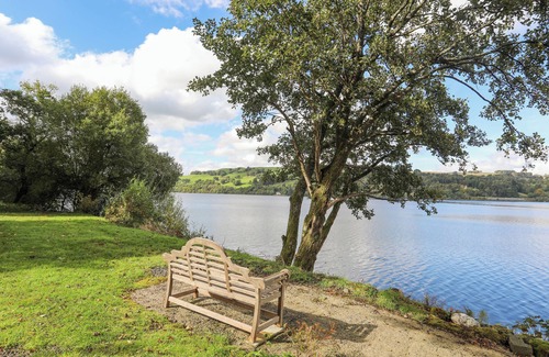 Llanycil Cottage | Drysgol Lakeside - Bala Lake