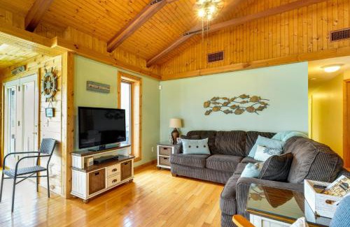 Piney Flats House | Duck and Bugs Cabin on Boone Lake with Boat Dock!