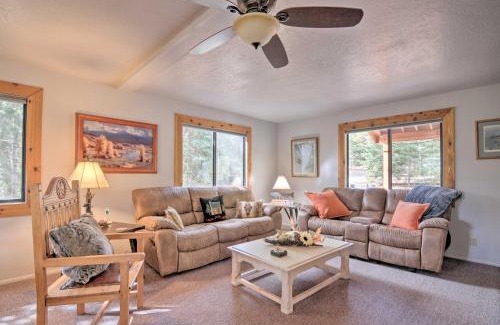 Meadow View Heights House | Duck Creek Village Cabin with Deck on Half Acre