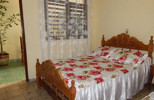 Santa Clara House | Dulce Paz