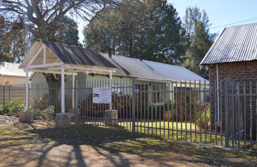 Dullstroom Apartment | Dullstroom Artist Cottages