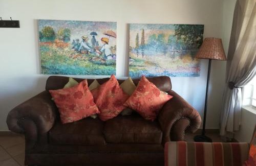 Dullstroom Apartment | Dullstroom Artist Cottages