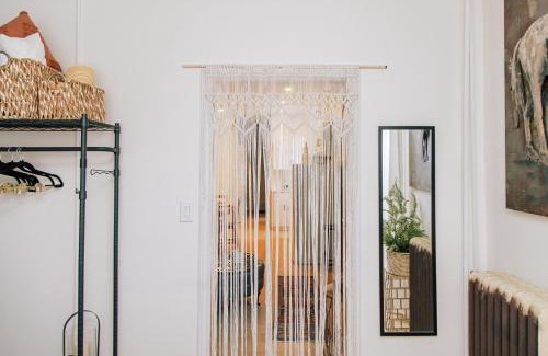 Brockton Village Hotel | Dundas and Brock Suitel