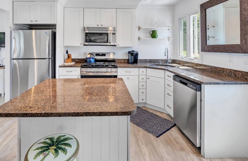 Westhampton Beach Cottage | Dune Rd Hamptons Bayfront Paradise!