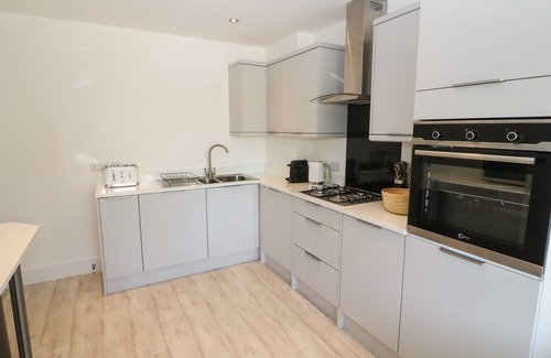 Llanfaelog Cottage | Dune Retreat