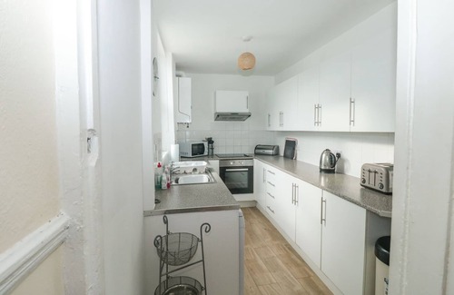 Teignmouth Cottage | DUNHOLME HOUSE, pet friendly, character holiday cottage in Teignmouth