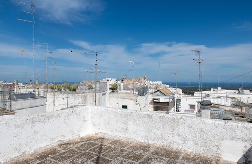 Ostuni House | Duplex apartment with seaview terrace in Ostuni