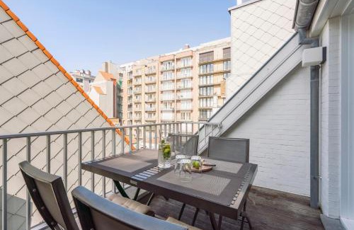 Heist Apartment | Duplex apartment with terrace - next to the beach