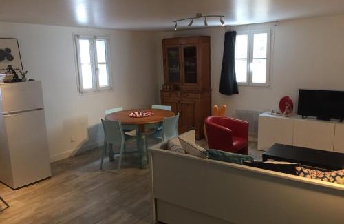 Le Palais Apartment | "Duplex de charme au cœur de Le Palais, proche commerces et plages, moderne et tout équipé" - FR-1-418-219