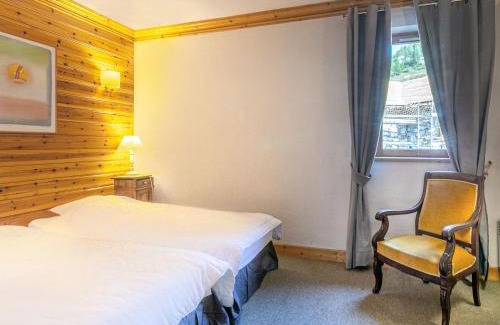 Val-d'Isere Apartment | Duplex de Standing au Pied des Pistes avec Grand Balcon, Expo Sud/Ouest, Parking Inclus - FR-1-694-169