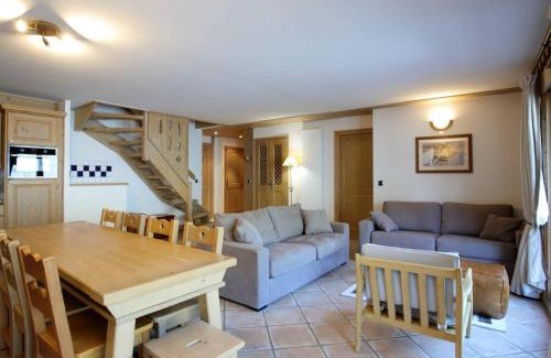 Saint-Martin-de-Belleville Apartment | Duplex 10 pers. avec Piscine, Spa et Pied des Pistes à Saint Martin de Belleville - FR-1-461-6
