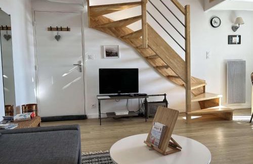 Erquy Apartment | Duplex rénové avec vue exceptionnelle sur le port d’Erquy