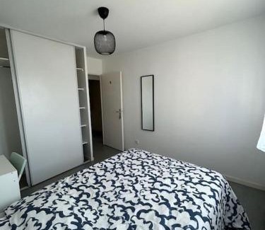 Villiers-sur-Marne Apartment | Duplex spacieux-30 min de Paris-15 min Disneyland