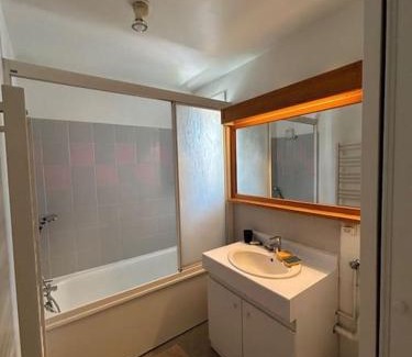 Villiers-sur-Marne Apartment | Duplex spacieux-30 min de Paris-15 min Disneyland